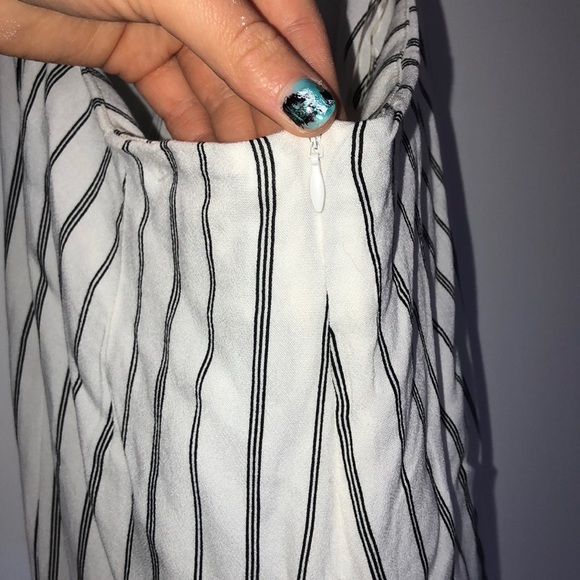 Black and White striped jumpsuit - Picture 6 of 8